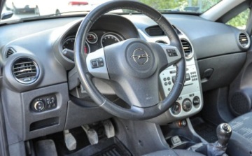 Opel Corsa D Hatchback 1.2 Twinport ECOTEC 70KM 2011 Opel Corsa Lift 2011 r. Bezwypadkowy 1.2 Benzyna 70KM, zdjęcie 8