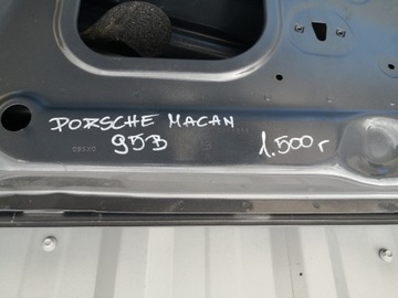DVEŘE PŘEDNÍ PRAVÉ PORSCHE MACAN 95B