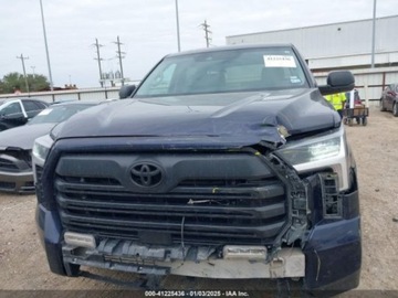 Toyota Tundra II 2023 Toyota Tundra 2023r., SR5, od ubezpieczalni 3.4 Benzyna 389KM, zdjęcie 1