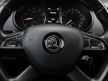 Skoda Octavia III Liftback 1.2 TSI 105KM 2014 Skoda Octavia 1.2 TSI, Salon Polska, Klima, zdjęcie 15