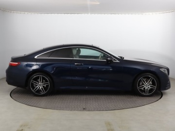 Mercedes Klasa E W213 2019 Mercedes E E 200 4MATIC, Salon Polska, 4X4, zdjęcie 5