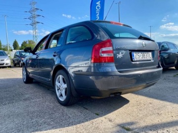 Skoda Octavia II Kombi 2.0 TDI CR DPF 140KM 2008 Skoda Octavia Automat 2.0 Diesel 140KM, zdjęcie 13