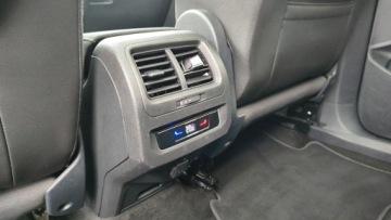 Volkswagen Touran III 2.0 TDI 150KM 2022 Volkswagen Touran 2.0TDI 150KM Automat ACC ASO Iwl, zdjęcie 31