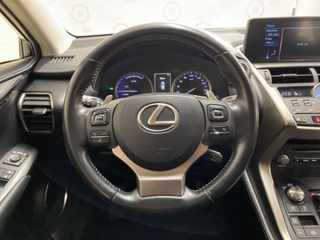 Lexus NX I SUV 300h 197KM 2017 Lexus NX 300h Elegance AWD I (2014-2021) 300h Eleg, zdjęcie 10