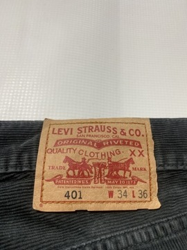 Levi's 401 STRAUSS LEVIS czarne Spodnie sztruksy W 34 L 35