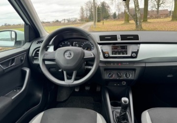 Skoda Fabia III Kombi 1.2 TSI 90KM 2016 Skoda Fabia Niski przebieg, zadbany, hak westfalia 1.2 Benzyna 90KM, zdjęcie 18