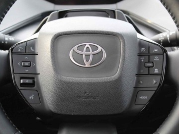 Toyota Prius V (XW60) 2.0  Hybrid Dynamic Force Plug-in 223KM 2025 Od ręki - Prestige 2.0 Hybrid Plug-in 223KM | Podgrzewane fotele!, zdjęcie 9