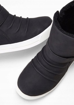 ЧЕРНЫЕ УТЕПЛЕННЫЕ КРОССОВКИ 40