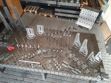 Системный контакт 28, системный монтажный контакт 28