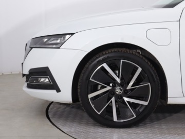 Skoda Octavia IV 2021 Skoda Octavia 1.4 TSI iV, Salon Polska, zdjęcie 14