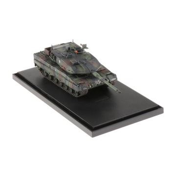 Odlewany czołg w skali 1:72 4D A6NL