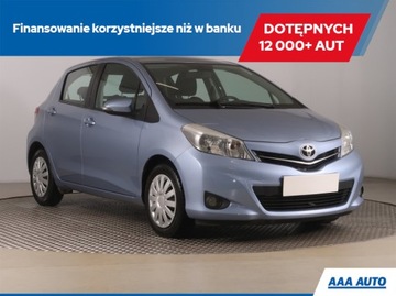 Toyota Yaris III Hatchback 5d 1.33 Dual VVT-i 99KM 2013 Toyota Yaris 1.33 Dual VVT-i, Salon Polska, Klima