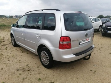 Volkswagen Touran I 2.0 FSI 150KM 2005 Volkswagen Touran 2.0 149 km klimatronik, zdjęcie 3