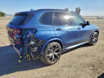 BMW X5 G05 2022 BMW X5 xDrive45e 2022 3.0l 3.0 Hybryda 389KM, zdjęcie 3