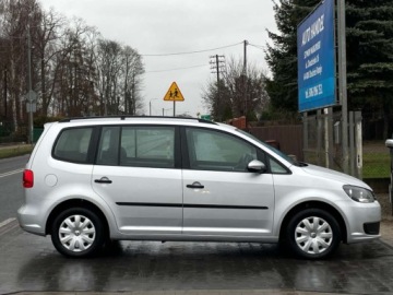 Volkswagen Touran II 1.2 105KM 2011 Volkswagen Touran 1,2 TSI 105 koni Oplacony Po obsludze serwisowej Zapr, zdjęcie 6