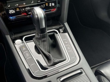 Volkswagen Passat B8 Variant Facelifting 2.0 TSI 190KM 2021 Volkswagen Passat LED Matrix navi kamera 360 tempomat ACC podgrzewane, zdjęcie 17