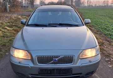 Volvo V70 II 2.4 170KM 2007 Volvo V70 Volvo V70 2.4 Momentum 2.4 Benzyna 170KM, zdjęcie 20