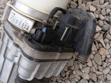 POMPA WSPOMAGANIA OPEL ASTRA H ZAFIRA B 13192897