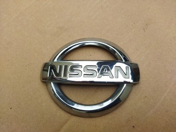NISSAN PRIME P12 HB ZNAK ZNAKY KRYT 14