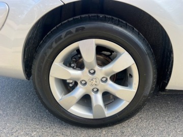 Peugeot 307 II Kombi 2.0 HDi 16V FAP 136KM 2006 Peugeot 307 307 SW Klimatyzacja Parktronic Panorama Dach El.Szyby El.Luste, zdjęcie 19