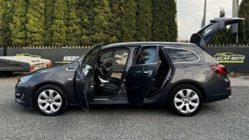 Opel Astra J Sports Tourer Facelifting 1.4 Turbo ECOTEC 140KM 2013 Opel Astra Bogate wyposazenie, Udok. przebieg GWARANCJA 1.4 Benzyna, zdjęcie 15