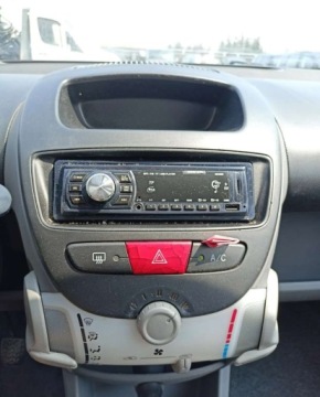 Citroen C1 I Hatchback 1.0 i 68KM 2008 Citroen C1 Citroen C1 Benzyna 68KM, zdjęcie 9