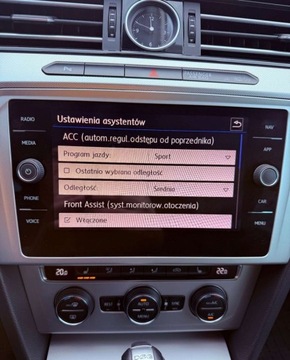 Volkswagen Passat B8 Variant 2.0 TDI BlueMotion SCR 150KM 2018 Volkswagen Passat Volkswagen Passat 2.0 TDI BMT SCR Comfortline DSG7 2.0, zdjęcie 35