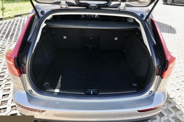 Volvo V60 II  2020 Volvo V60 B3 B Geartronic Momentum 163KM 2020r, zdjęcie 24