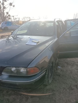 BMW 5 V E39 530 540 ČTVRTKA PŘEDNÍ PRAVÁ
