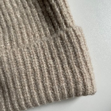 ZARA Czapka Beanie Wełna Beż Pompon