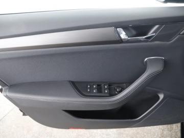 Skoda Superb III Kombi Facelifting 2.0 TDI SCR 200KM 2022 Skoda Superb Combi 2.0 TDI 200 KM Style DSG FV 23%, zdjęcie 22