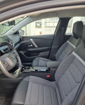 Citroen 2023 Citroen C4 FEEL PACK 130KM SS EAT8- nowy, zarejestrowany 1.2 Benzyna, zdjęcie 8