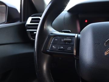 Citroen C4 III SUV 1.2 PureTech 156KM 2021 Citroen C4 1.2 PureTech, Salon Polska, Serwis ASO, zdjęcie 15