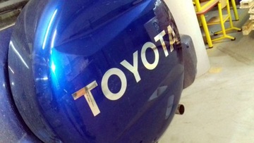 Наклейка на крышку запасного колеса TOYOTA RAV4, хром
