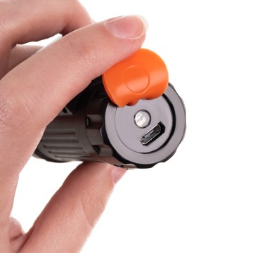 MOCNA LATARKA CZOŁOWA LED USB