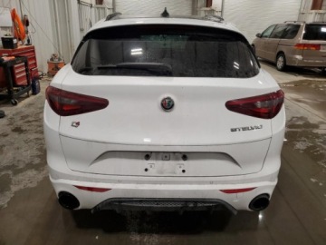 Alfa Romeo Stelvio SUV Facelifting 2.0 Turbo 280KM 2022 Alfa Romeo Stelvio TI 2022 2.0l 2.0 Benzyna 280KM, zdjęcie 2