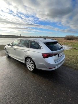 Skoda Octavia IV Scout 1.5 TSI ACT 150KM 2022 Skoda Octavia IV 1,5 benzyna 2022 r kombi, zdjęcie 3