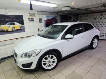 Volvo C30 Hatchback 3d Facelifting 1.6 D DRIVe 109KM 2011 Volvo C30 ___Limited White Edition___1.6D DRIVe 109KM___R-Design___ 1.6, zdjęcie 30
