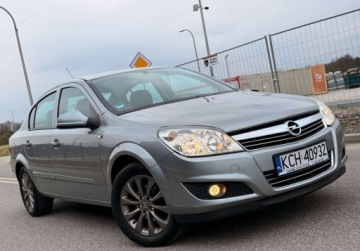 Opel Astra H Sedan 1.6 ECOTEC 115KM 2010 Opel Astra LIFT SEDAN 1.6i 115ps Tylko164TysPrzebiegu SerwisASO 1Wlascicie, zdjęcie 9
