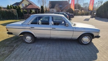 Mercedes W123 Sedan 2.0 D 55KM 1984 Mercedes-Benz W 123, zdjęcie 2