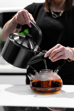 ЧАЙНИК DIAMANTE VIALLI DESIGN СО СВИСТОКОМ 1,5 Л