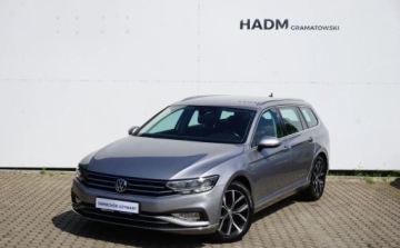 Volkswagen Passat B8 Variant Facelifting 1.5 TSI EVO 150KM 2020 Volkswagen Passat Volkswagen Passat Elegance 1.5 TSI 150KM DSG 1.5 Benzyna, zdjęcie 3