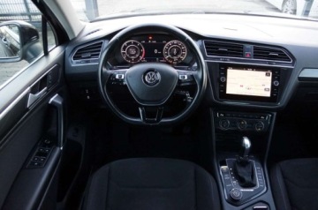 Volkswagen Tiguan II SUV 2.0 TDI 190KM 2018 Volkswagen Tiguan 2.0 TDI CR 190 KM, 4x4, Virtual, Navi, Kamera, Webasto,, zdjęcie 11