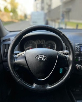 Hyundai i30 I CW 1.4 DIHC CVVT 109KM 2009 Hyundai i30 klima Isofix Relingi Warszawa 1.4 Benzyna 109KM, zdjęcie 23