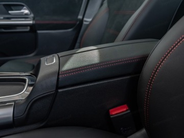 Mercedes GLA II Off-roader Facelifting 1.3 200 163KM 2025 MERCEDES-BENZ GLA 200 AMG Line Suv 1.3 (163KM) 2025, zdjęcie 14