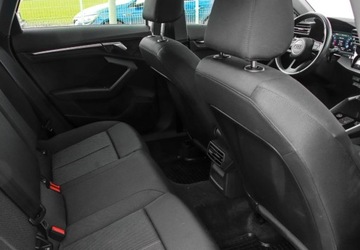 Audi A3 8Y Sportback 1.5 35 TFSI 150KM 2023 Audi A3 Sportback 1.5 TSI 150KM S-Tronic Podgrzewane Fotele Czujniki Parko, zdjęcie 5