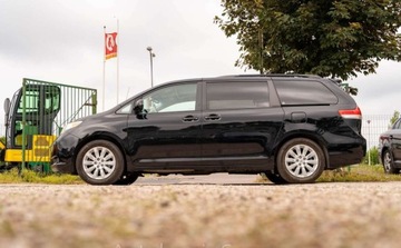 Toyota Sienna III 3.5 V6 266KM 2014 Toyota Sienna Toyota Sienna III 3.5 XLE AWD 266KM 3.5 BenzynaLPG 266KM, zdjęcie 3