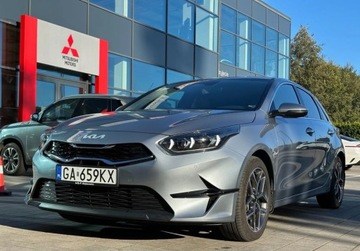 Kia Ceed III Hatchback Facelifting  1.5 T-GDI 140KM 2024 Kia Ceed MY25 Business Line 140KM 7DCT automat, dostepny od reki w Gdyni, zdjęcie 4