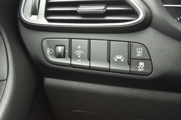 Hyundai i30 III Wagon 1.0 T-GDi 120KM 2019 Hyundai i30 Salon PL T-GDi 120 KM Combi Classic Business Klima Bezwypadkowy, zdjęcie 18