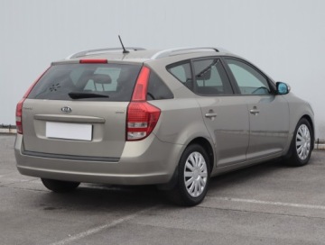 Kia Ceed I SW Facelifting 1.6 CRDi VGT 115KM 2010 Kia Ceed 1.6 CRDi, Salon Polska, Klima, zdjęcie 4